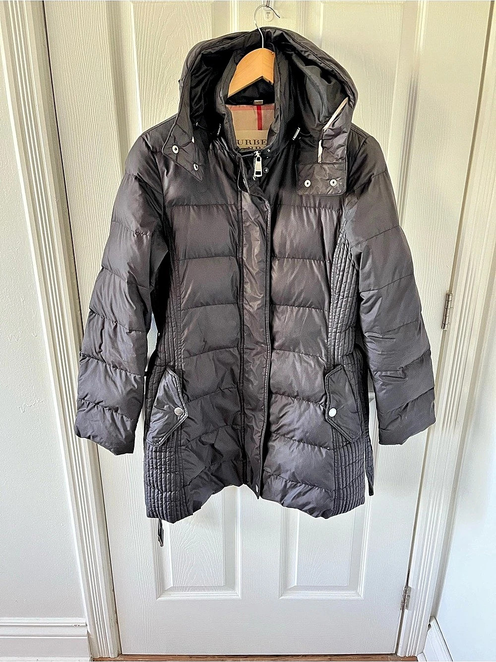 Burberry Plaid Lined Black Puffer Jacket Filling 100% goose